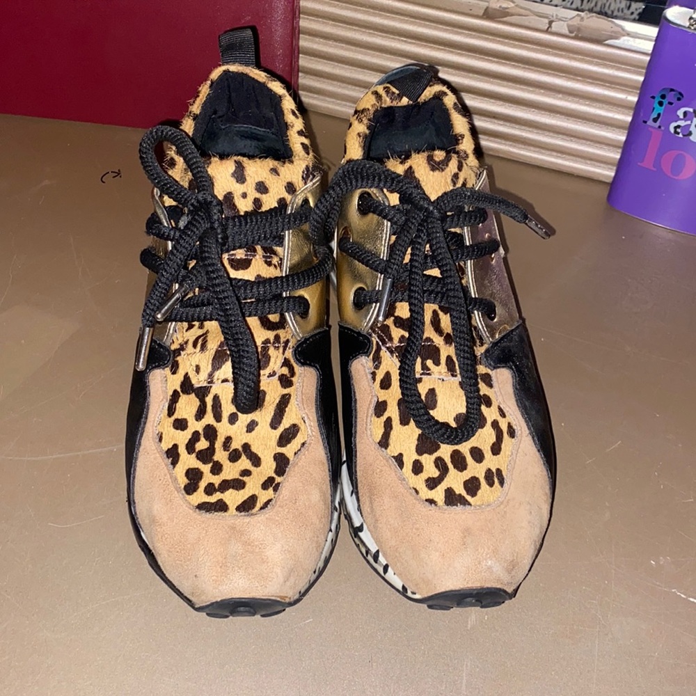 They have only been worn twice! Very comfortable and cute!